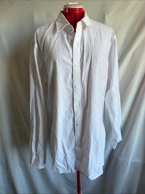 Amazon Essentials White Men's Long-Sleeve Button-Down Shirt